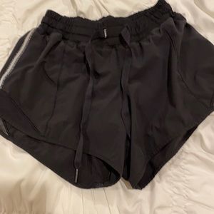Lululemon Hotty got 4 in size 2